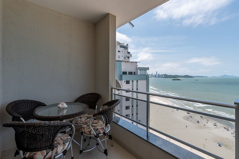Acogedor apartamento con balcón vista al mar CET1702