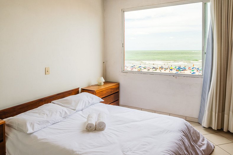 Apartamento justo en la arena con hermosa vista al mar CEL40